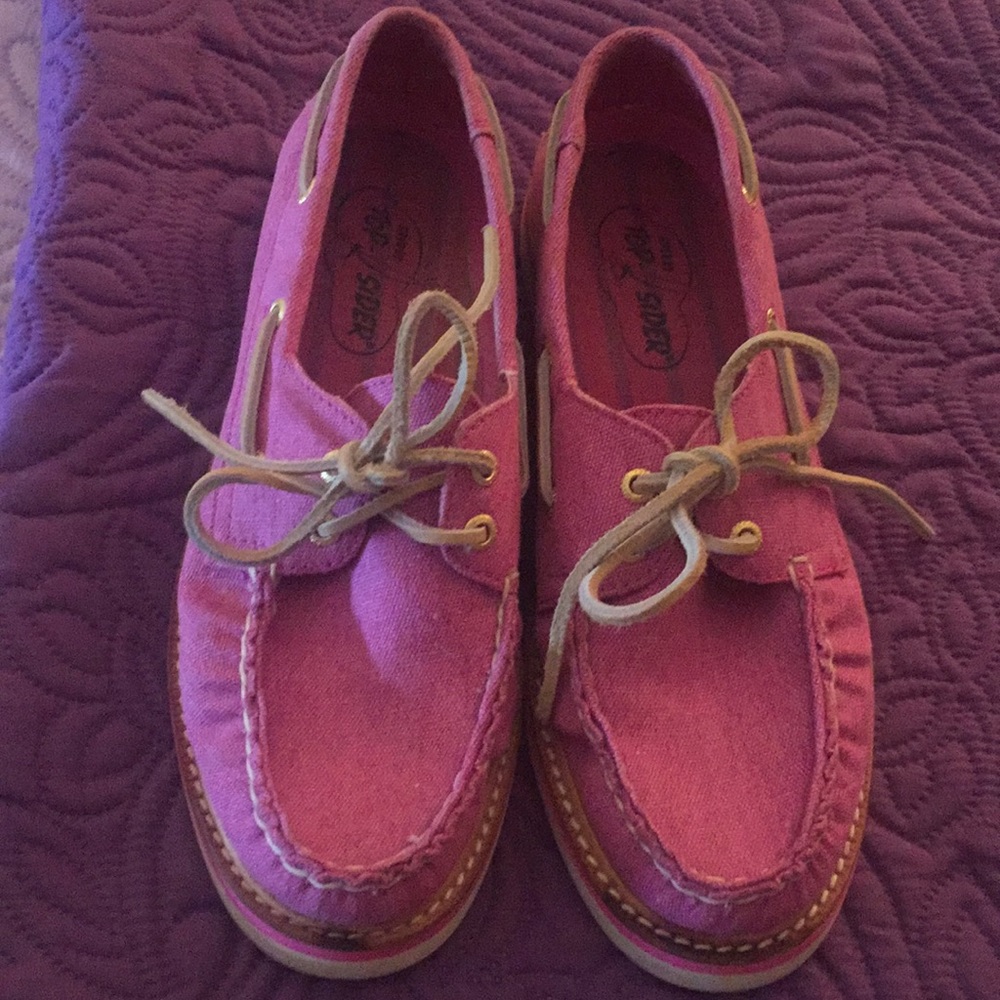 Sperry Boat Shoes. Color is Fuchsia